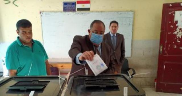 خط أحمر