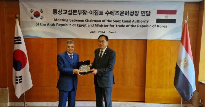 رئيس هيئة قناة السويس: تعاون مرتقب مع كوريا الجنوبية لبناء وحدات بحرية معاونة صديقة للبيئة
