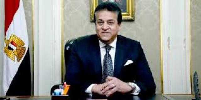 وزير التعليم العالي : نتواصل يوميا مع الطلاب الموجودين بالصين