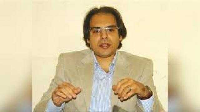 خبير أمن المعلومات: نهاية التعليم حال دمج أي تكنولوجيا جديدة به.. الورقة والقلم تعزز المهارات.. فيديو