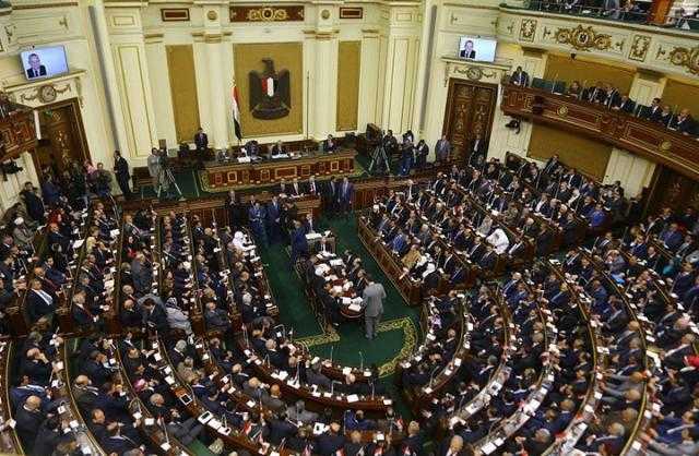البرلمان يناقش التعديلات الدستورية..ترحيب جماعى داخل المجلس..وحزب النور يتراجع عن موقفه الرافض..عبد العال: التعديلات يجري العمل بها بمجرد موافقة الشعب عليها
