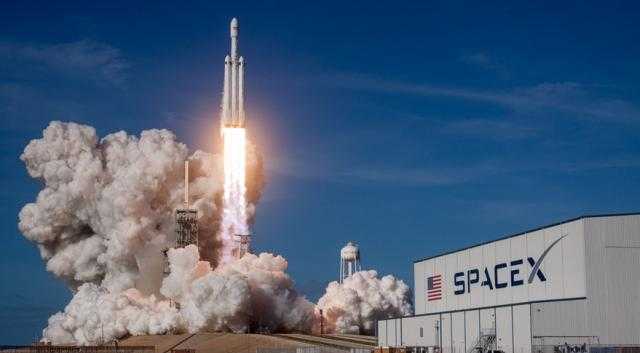 تأجيل إطلاق حمولة SpaceX إلى الفضاء إلى 30 أبريل
