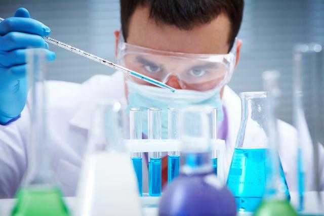 تطوير جهاز لاسلكى لقياس نبضات القلب والتنفس عن بعد