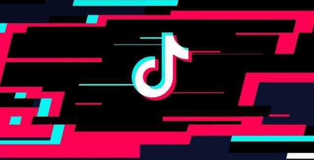 تطبيق «تيك توك» يتخطى مشكلة حذفه من متجري «جوجل» و«أبل»
