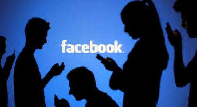 فيس بوك يرسل بيانات مستخدميه ”دون إذنهم” لشركات الاتصالات والهواتف