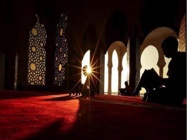 احكام الاعتكاف الصحيحه كما امرنا الرسول 
