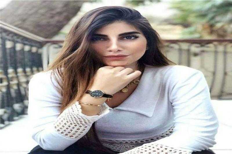 شاهد.. جورجينا تثير جدل السوشيال ميديا بجلسة تصوير وسط صحراء السعودية