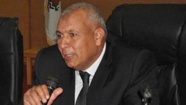 محافظ الوادي الجديد: تشغيل وإنارة المجمع الإسلامي الكبير بالداخلة بالطاقة الشمسية
