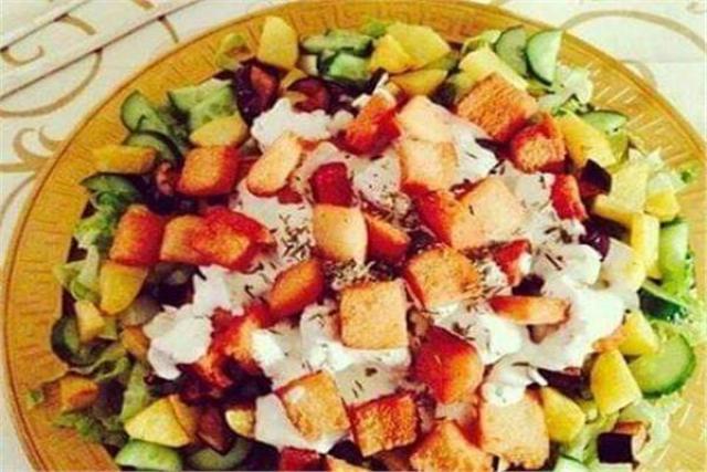 سلطة البطاطس والباذنجان