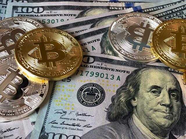 اليوم الاربعاء .. اسعار العملات بالاسواق