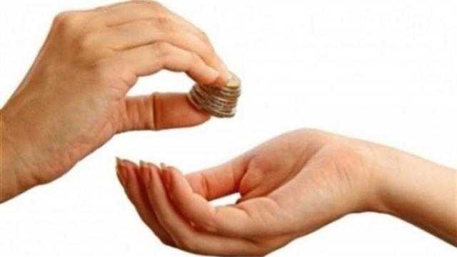 عالمة أزهرية تكشف عن فضل إخراج الصدقة بليلة القدر