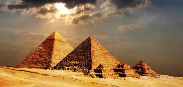  الإقامة الثلاثية في مصر.. ماهى ولمن يتم منحها