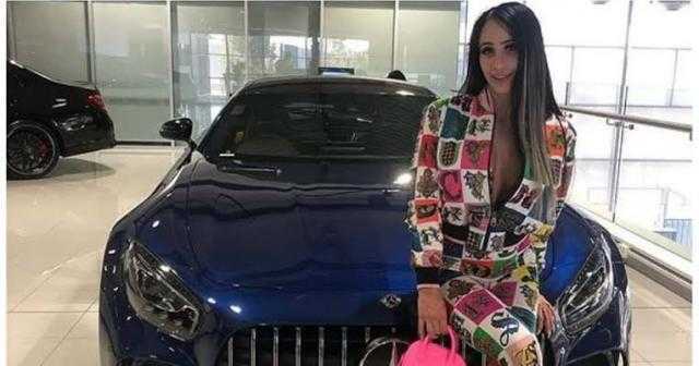 أم تطلب من متابعيها التبرع لتستكمل حياتها المرفهة