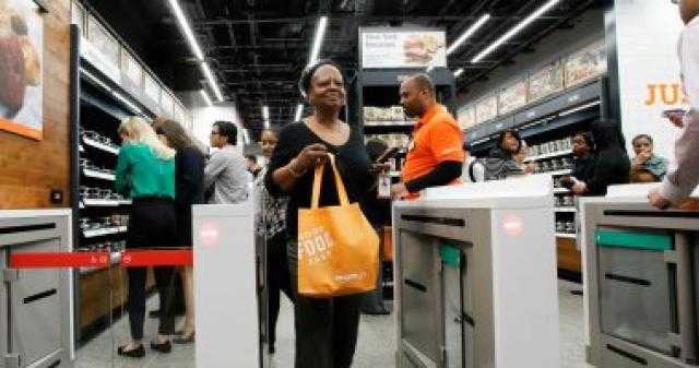 أمازون تفتتح ثانى متجر ذكى بدون ”كاشير” ضمن ”Amazon Go”