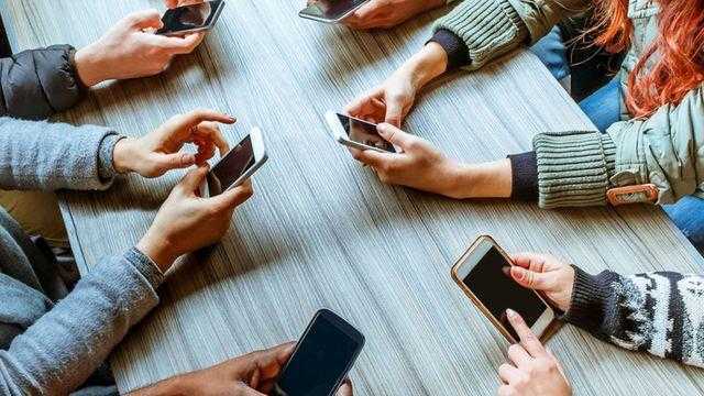 هكذا يمكنك الاستفادة من هاتفك خلال فترة الامتحانات
