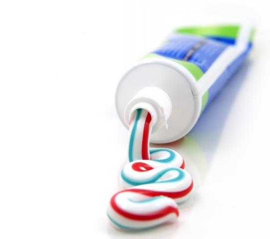 دراسة: تنظيف الأسنان يحمي من السكتات الدماغية