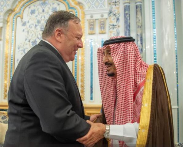 العاهل السعودي ووزير الخارجية الأمريكي