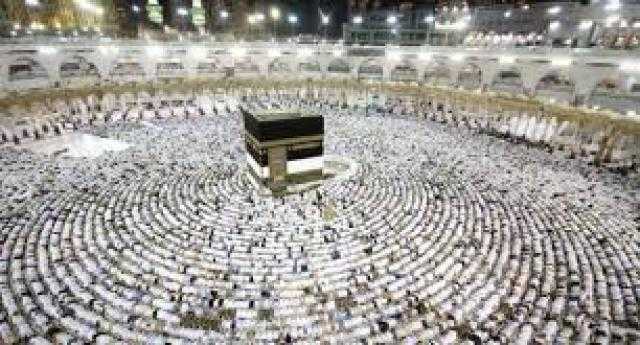 علي جمعة بوضح حكم التبرع بنفقات الحج والعمرة للوالد
