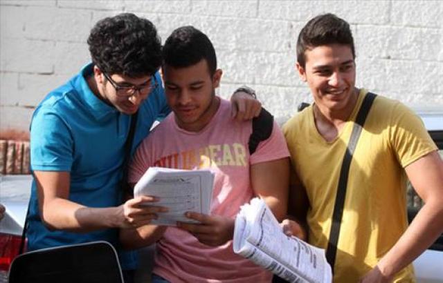 طلاب ثانويه عامه