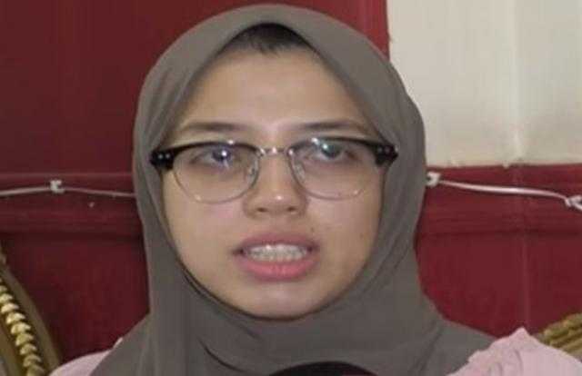 الثانية على الثانوية العامة أدبي: دور المدرسة ضعيف في التحصيل الدراسي .. فيديو