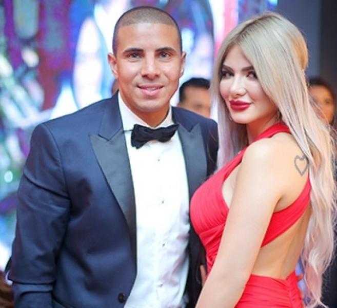 بـ فستان ملفت ..زوجة محمد زيدان تستعرض جمالها فى أحدث ظهور لها