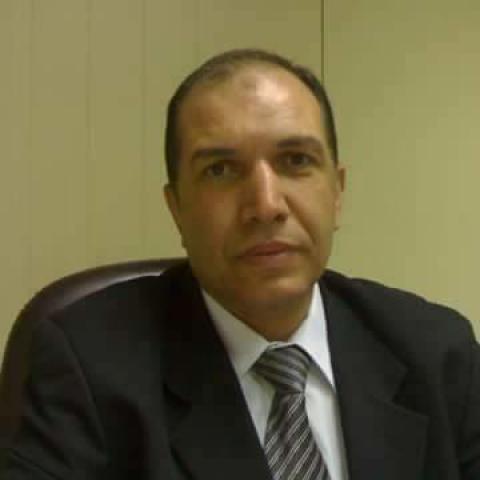 د. محمد كامل