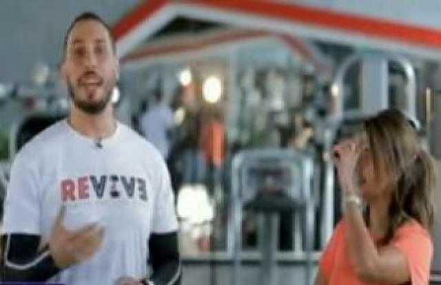 بالفيديو .. خبير اللياقة البدنية يقدم تمارين هامة لمرونة العضلات وتنشيط الدورة الدموية
