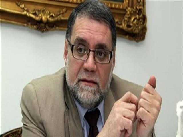 مختار نوح : مبارك كان يقبض على الإخوان في المواسم فقط