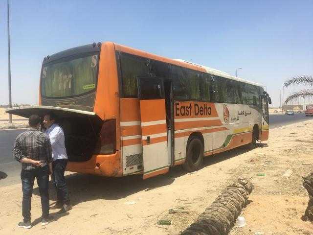 ”جبتك يا عبدالمعين”.. أتوبيس ”شرق الدلتا” يتعطل أثناء إنقاذ نظيره ”العطلان”