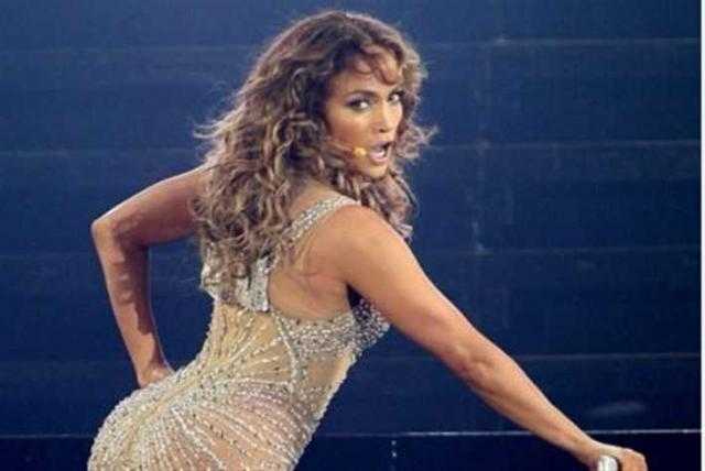 بكري: المصريون أنفقوا 210 ملايين جنية في حفل ”جينيفر لوبيز”
