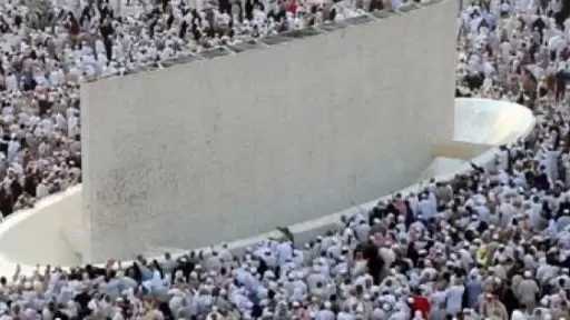 لماذا يرمي الحجاج الجمرات؟.. قصة شعيرة بدأت مع إبراهيم عليه السلام ومراغمة الشيطان