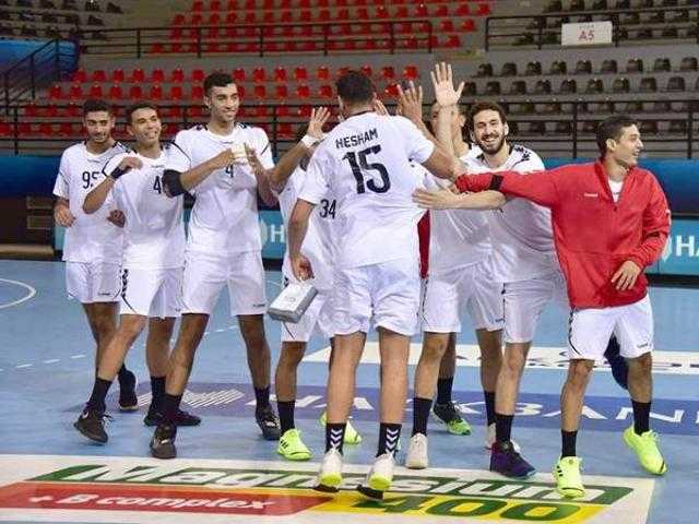 الباز يوجه التحية لناشئي منتخب اليد :فرحتونا