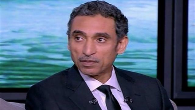 الكاتب الصحفي على السيد