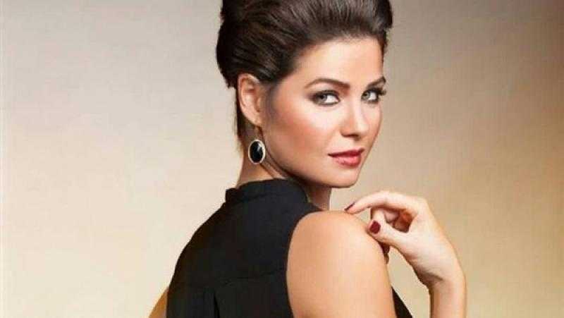 يسرا اللوزي تخطف الأنظار في أحدث ظهور |شاهد