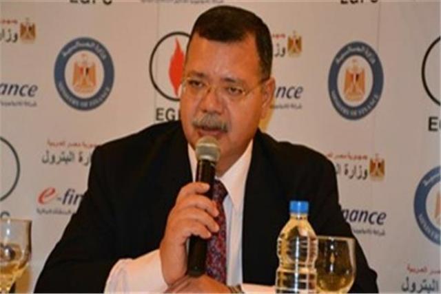 حمدي عبد العزيز، المتحدث باسم وزارة البترول