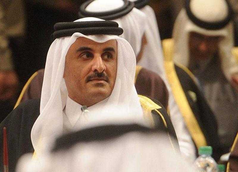 أمير دولة قطر يصل إلى الجزائر للمشاركة في القمة العربية