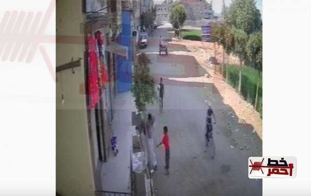 نشطاء فيس بوك يطالبون بمعاقبة أب اعتدى على طفل لإرضاء نجله بالشرقية