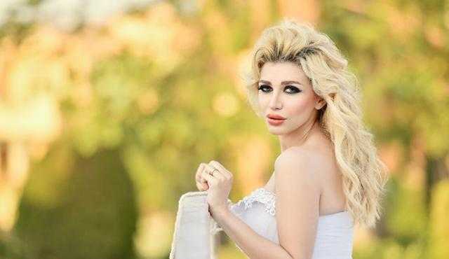 سارة نخلة: «أنا كيوت ومفيش حد شبهي» (فيديو)