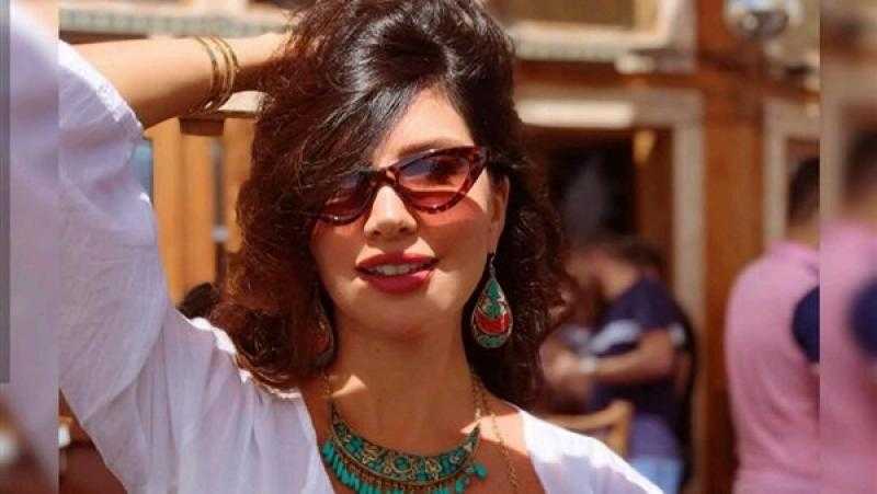 بالأحمر الجريء.. لاميتا فرنجيه تحتفل بالكريسماس مع اطفالها