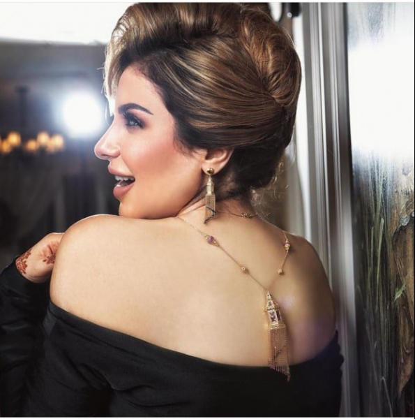 حليمة بولند