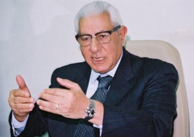 مكرم محمد احمد