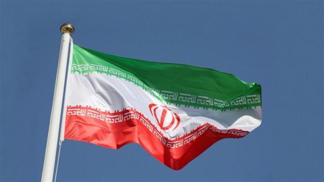 إيران