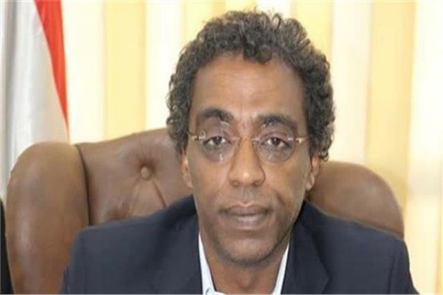 الدكتور أحمد عواض