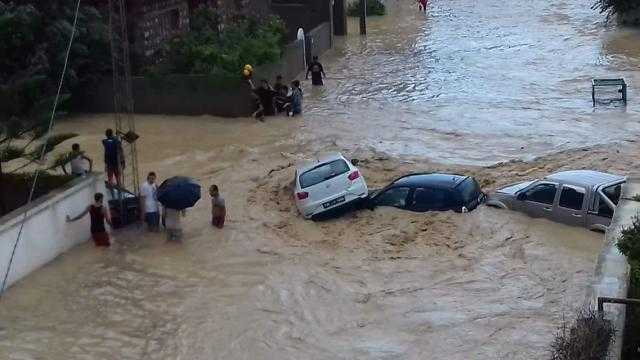 فيديو: فيضانات وسيول جارفة تغرق إسبانيا