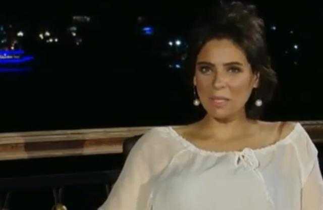 كان نفسي في ٦ عيال.. نورهان: «معاذ» سبب غيابي عن الفن (فيديو)