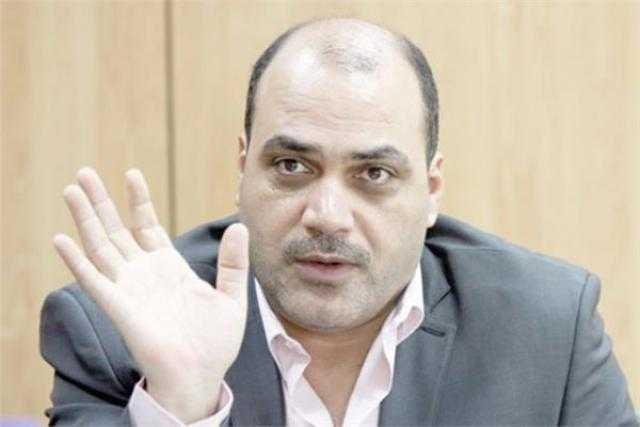 الباز لـ«غير مستحقي الدعم»: المفروض تطلبوا حذفكم من بطاقات التموين