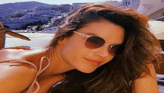 أثارت الجدل بعد ظهورها مع محمد صلاح.. من هى أليساندرا؟