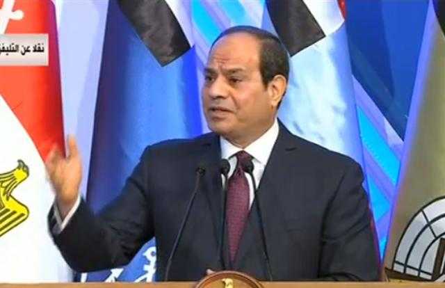 11 رسالة للسيسي في حفل تخرج أولى دفعات الطب العسكري.. تعرف عليهم