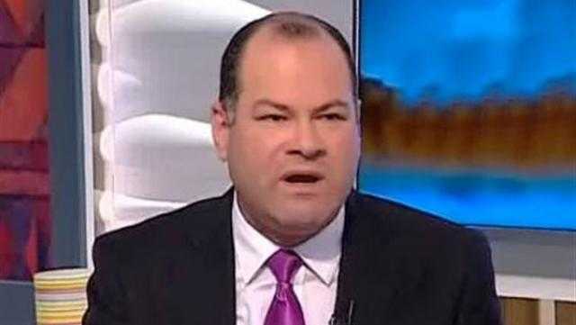 الديهي لـ المصريين: ”فيه ناس بتخطط علشان يقرفوكوا”