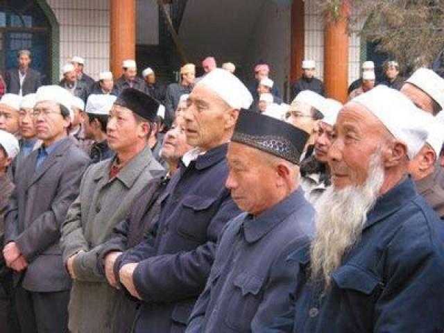 فى 3 نقاط ..التنين الصينى يرد على شائعات قمع مسلمى شينجيانج